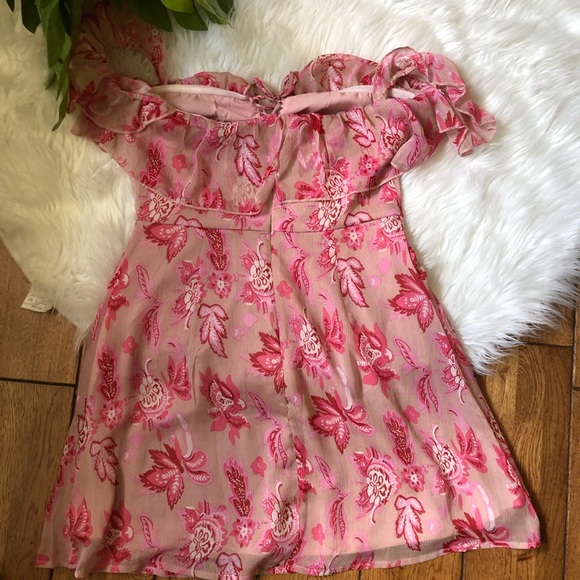 SOLD White Fox Boutique 🌸 Same Love Floral Dress - Picture 8 of 8